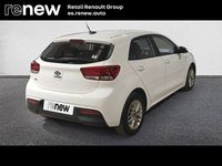 Usado Kia Rio 84 CV (61 kW) 2021 Blanco Berlina