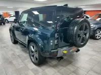 Usado Land Rover Defender 525 CV (386 kW) 2022 Verde SUV