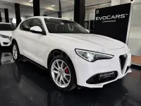 Usado Alfa Romeo Stelvio Executive 280 CV (205 kW) 2018 Blanco SUV