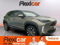 Usado Toyota Yaris Hybrid Connect Style 116 CV (85 kW) 2022 Beige