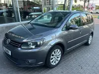 Usado VW Touran Advance 140 CV (102 kW) 2011 Gris / plata Monovolumen