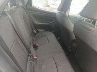 Usado Toyota Yaris Hybrid Active 116 CV (85 kW) 2022 Blanco Berlina