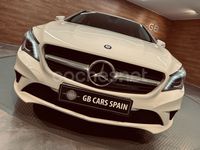 Usado Mercedes CLA220 Shooting Brake Urban 177 CV (130 kW) 2016 Blanco Familiar