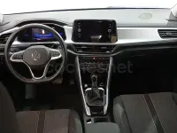 Usado VW T-Roc Edition 150 CV (110 kW) 2025 Azul SUV