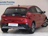 Usado Hyundai i20 100 CV (73 kW) 2025 Granate Utilitario