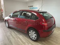 Usado Citroën C4 110 CV (80 kW) 2007 Granate Berlina