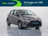 Usado Toyota Yaris City 69 CV (50 kW) 2017 Gris Utilitario