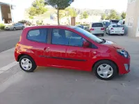 Usado Renault Twingo Authentique 65 CV (47 kW) 2008 Rojo Utilitario