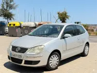 Usado VW Polo Edition 70 CV (51 kW) 2006 Gris / plata Utilitario