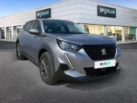 Usado Peugeot 2008 Active 100 CV (73 kW) 2021 Gris SUV