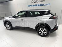 Usado Peugeot 2008 Active 100 CV (73 kW) 2023 Gris / plata SUV