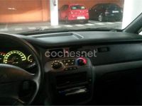 Usado Hyundai Trajet GLS 135 CV (99 kW) 2005 Verde Monovolumen