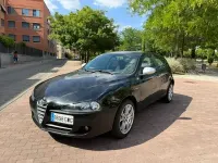 Usado Alfa Romeo 147 Distinctive 105 CV (77 kW) 2010 Negro Utilitario
