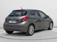 Usado Peugeot 208 Style 82 CV (60 kW) 2017 Utilitario