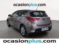 Usado Toyota Auris Active 132 CV (97 kW) 2014 Marrón Utilitario