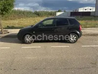 Usado VW Polo Conceptline 55 CV (40 kW) 2003 Negro Berlina