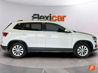 Usado Skoda Karoq Ambition 150 CV (110 kW) 2022 Blanco SUV