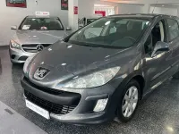 Usado Peugeot 308 90 CV (66 kW) 2010 Gris / plata Berlina