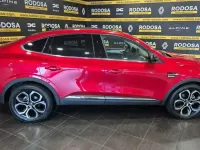 Usado Renault Arkana Techno 145 CV (106 kW) 2023 Rojo SUV