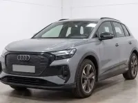 Usado Audi Q4 e-tron S-Line 219 kW (299 CV) 2023 Plateado SUV