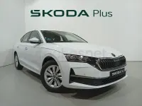 Usado Skoda Octavia Selection 150 CV (110 kW) 2025 Blanco Utilitario