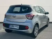 Usado Hyundai i10 GO! 67 CV (49 kW) 2018 Gris Utilitario