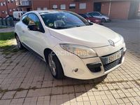 Usado Renault Mégane 105 CV (77 kW) 2011 Blanco Berlina