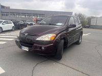 Usado Ssangyong (KGM) Kyron Limited 141 CV (103 kW) 2007 Violeta / lila SUV