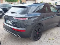 Usado DS Automobiles DS7 Crossback Performance 225 CV (165 kW) 2024 Gris / plata SUV