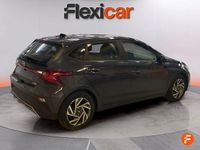 Usado Hyundai i20 84 CV (61 kW) 2024 Gris Utilitario
