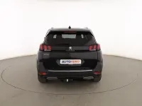 Usado Peugeot 5008 Allure 130 CV (95 kW) 2019 Negro SUV