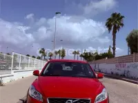Usado Volvo C30 Momentum 136 CV (100 kW) 2010 Rojo Utilitario
