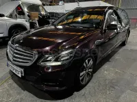 Usado Mercedes E250 204 CV (150 kW) 2015 Violeta / lila Familiar