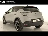 Usado Renault Captur Techno 100 CV (73 kW) 2025 Gris SUV