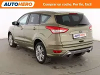 Usado Ford Kuga Titanium S 182 CV (133 kW) 2014 Verde SUV
