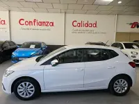Usado Seat Ibiza Style Plus 110 CV (80 kW) 2022 Blanco Utilitario