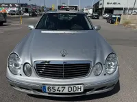 Usado Mercedes E500 Elegance 306 CV (225 kW) 2004 Gris / plata Berlina