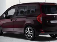 Nuevo Mercedes T180 115 CV (84 kW) 2025 Rojo Monovolumen