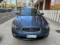 Usado Subaru Outback 165 CV (121 kW) 2004 Azul Familiar
