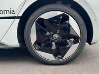 Usado VW ID.3 Pro 150 kW (204 CV) 2024 Blanco Utilitario