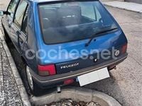 Usado Peugeot 205 60 CV (44 kW) 1997 Azul Utilitario