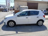 Usado Dacia Sandero Ambiance 90 CV (66 kW) 2016 Blanco Utilitario