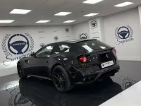 Usado Ferrari FF 661 CV (486 kW) 2012 Negro Familiar