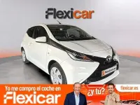 Usado Toyota Aygo X-play 72 CV (52 kW) 2018 Blanco Utilitario