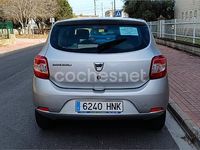 Usado Dacia Sandero Ambiance 75 CV (55 kW) 2013 Gris / plata Utilitario