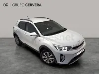 Usado Kia Stonic 100 CV (73 kW) 2025 Blanco SUV