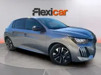 Usado Peugeot 208 Allure 101 CV (74 kW) 2025 Gris Utilitario