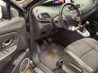 Usado Renault Scénic III Dynamique 110 CV (80 kW) 2013 Negro Monovolumen