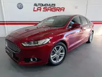 Usado Ford Mondeo Trend 160 CV (117 kW) 2015 Rojo Utilitario