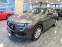 Usado Maserati Levante 275 CV (202 kW) 2018 Gris SUV